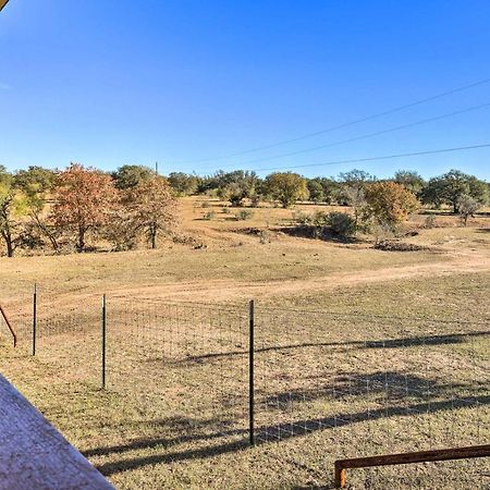 Cozy Fredericksburg Studio Near Wineries! Exterior photo
