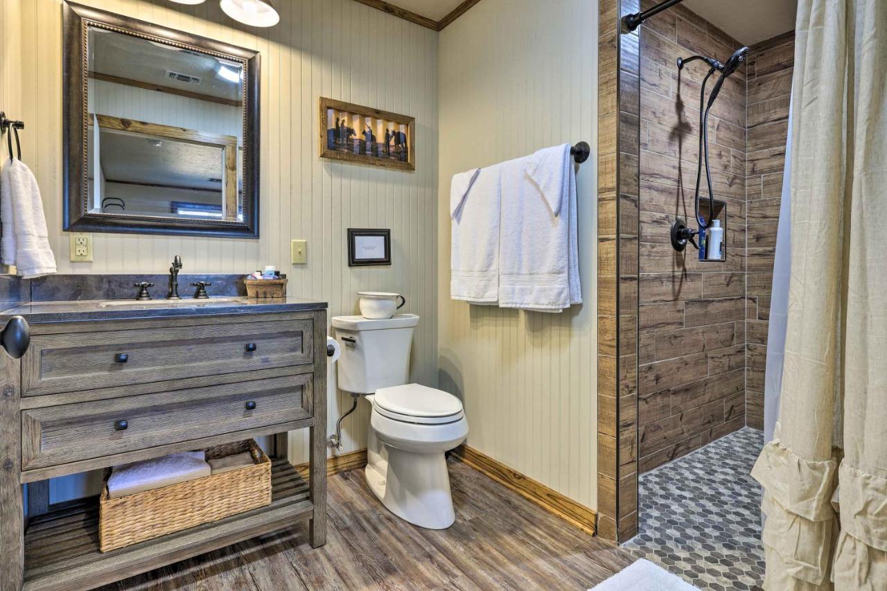 Cozy Fredericksburg Studio Near Wineries! Exterior photo